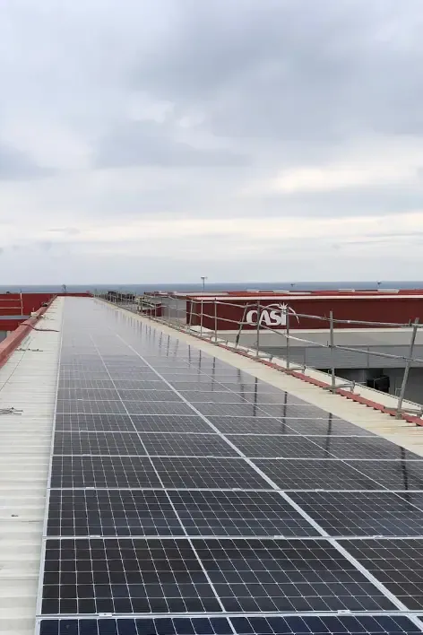 Instalación de placas solares en la CASI de Almería por Imelect Energía Solar